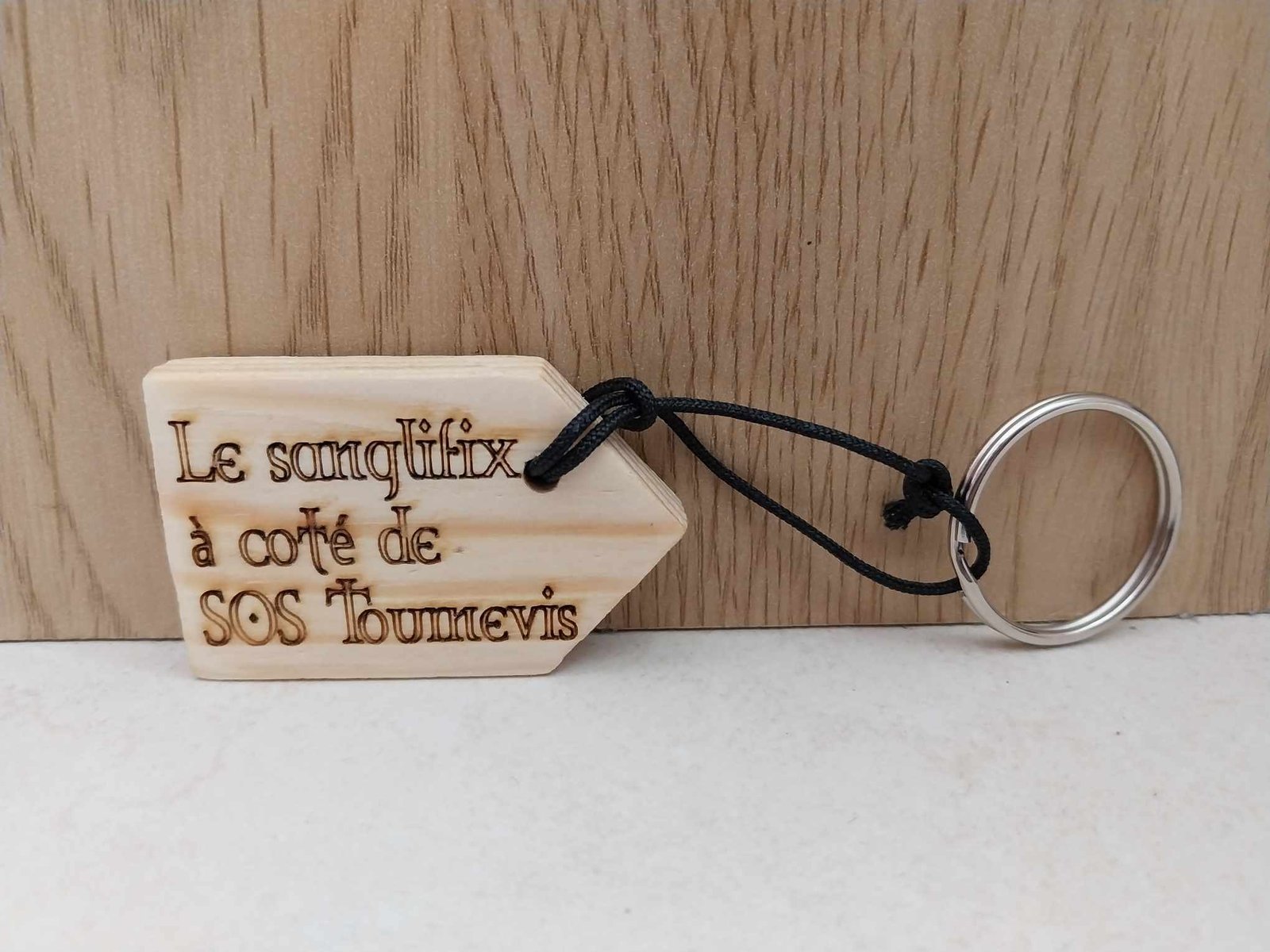 gravure sur un porte clé